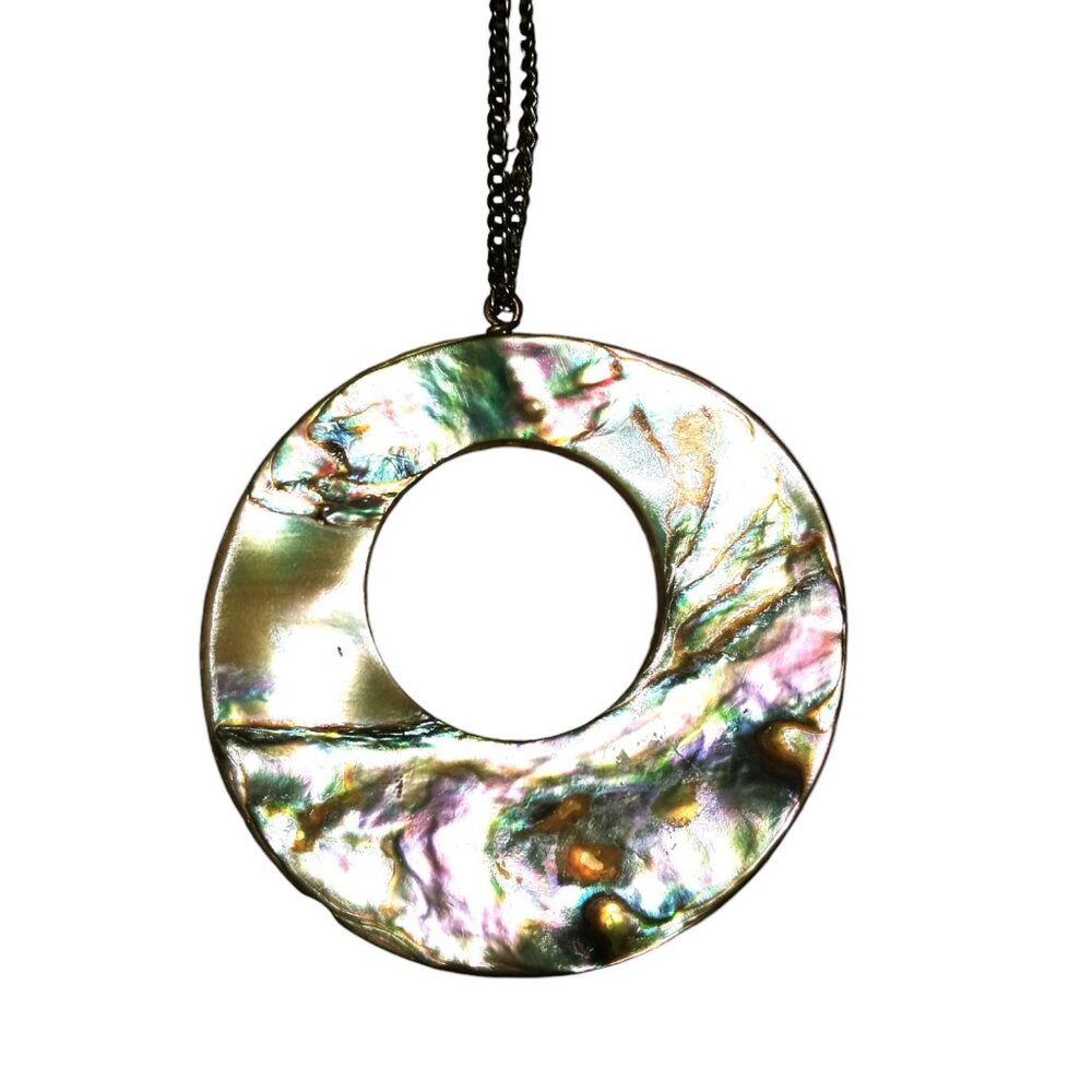 Vintage Abilone Sea Shell Necklace 2.25" in. X 2.25" in. Good Condition 14.5 in.